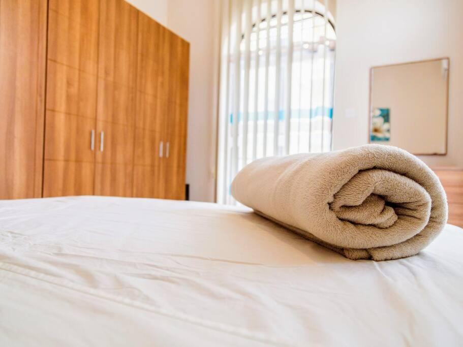 Sea Views Apartment-Wifi-Sleep 5 Marsaskala Ngoại thất bức ảnh